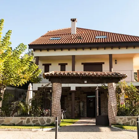 Rural Robles Country house *